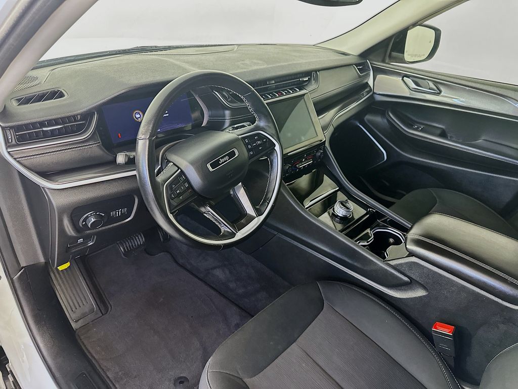 JeepGrand Cherokee L29