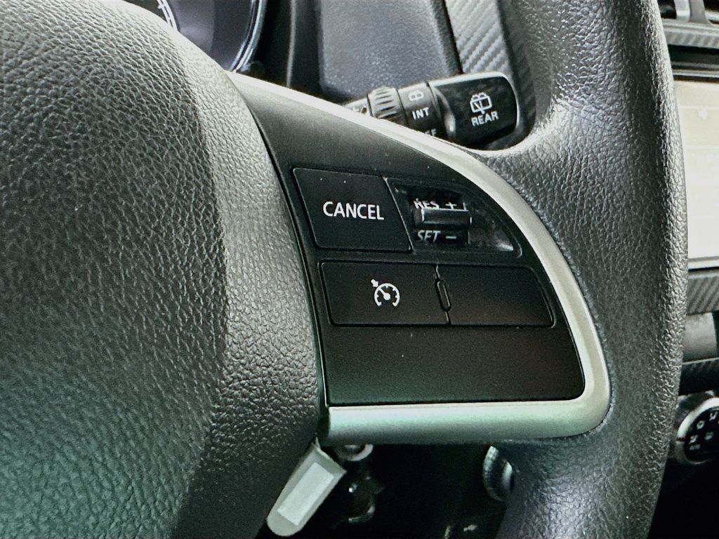 MitsubishiOutlander Sport25