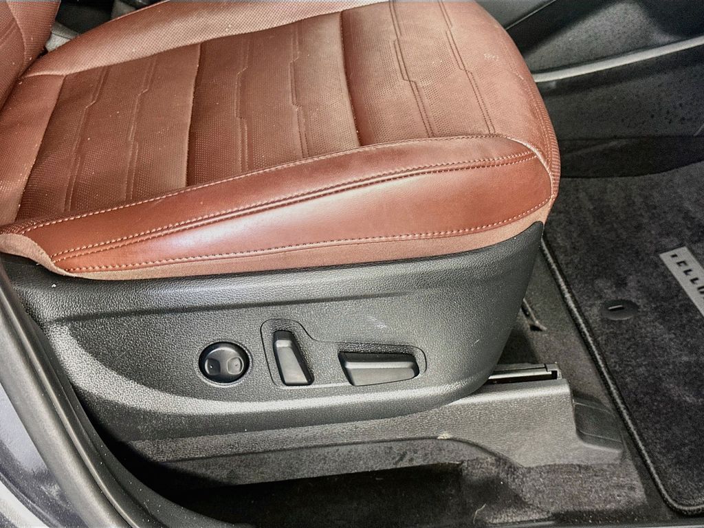 KiaTelluride23