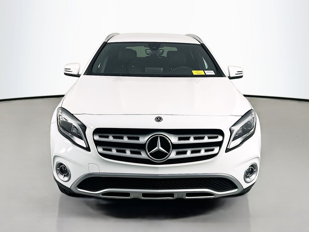 Mercedes-BenzGLA2