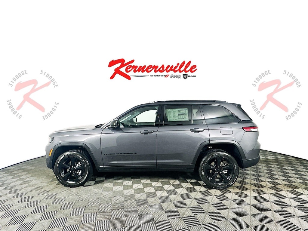 New 2025 Jeep Grand Cherokee Altitude SUV