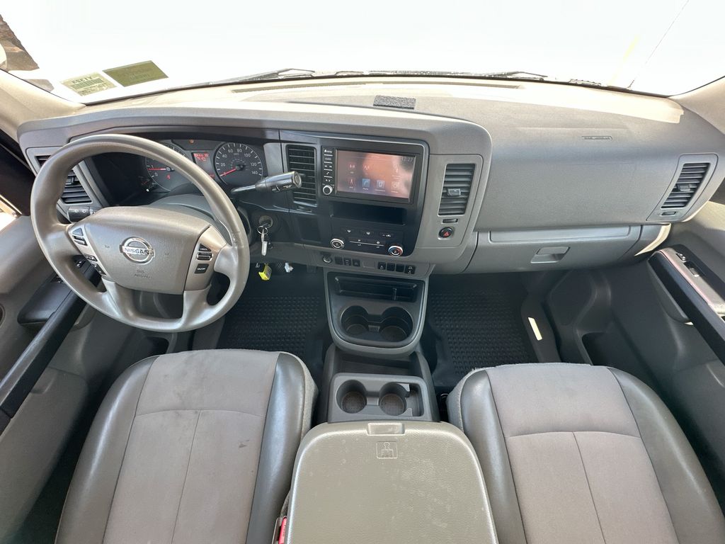 NissanNV2500 HD9