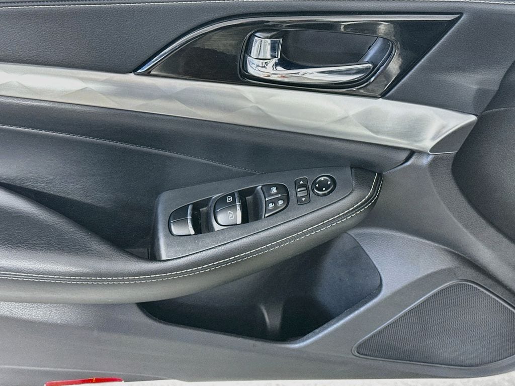 NissanMaxima23