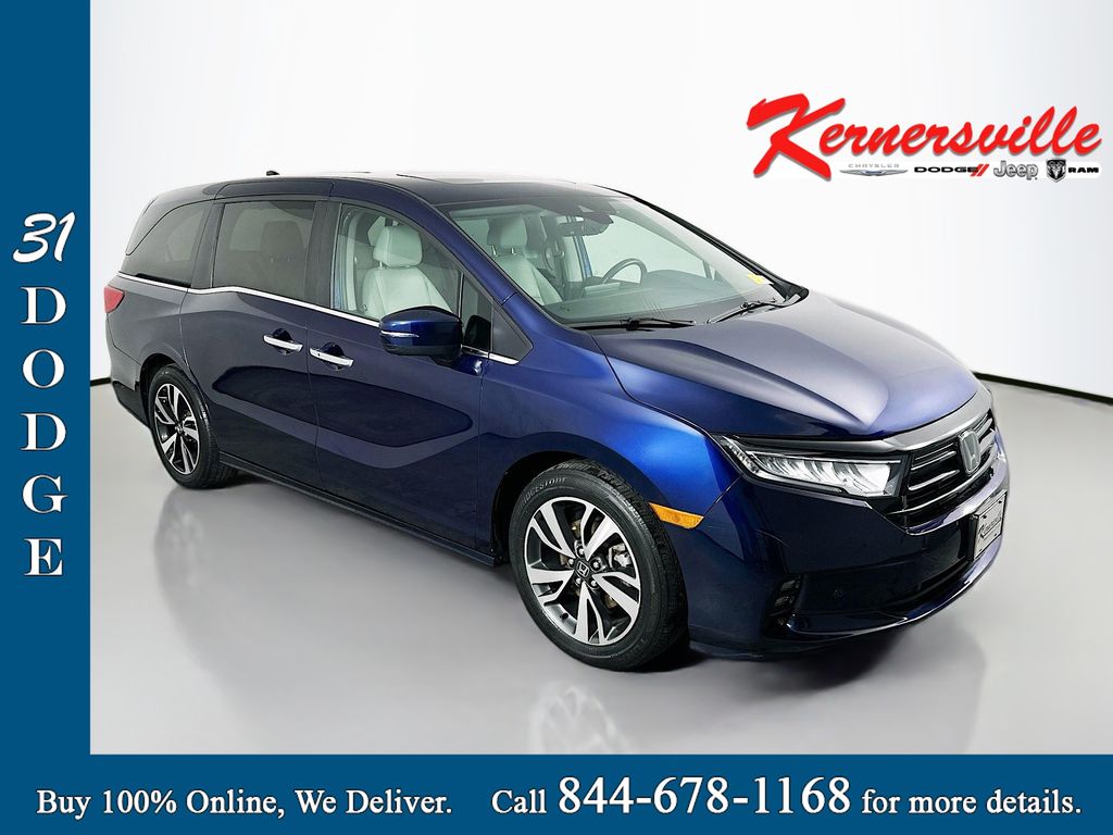 2023 Honda Odyssey Touring's photo