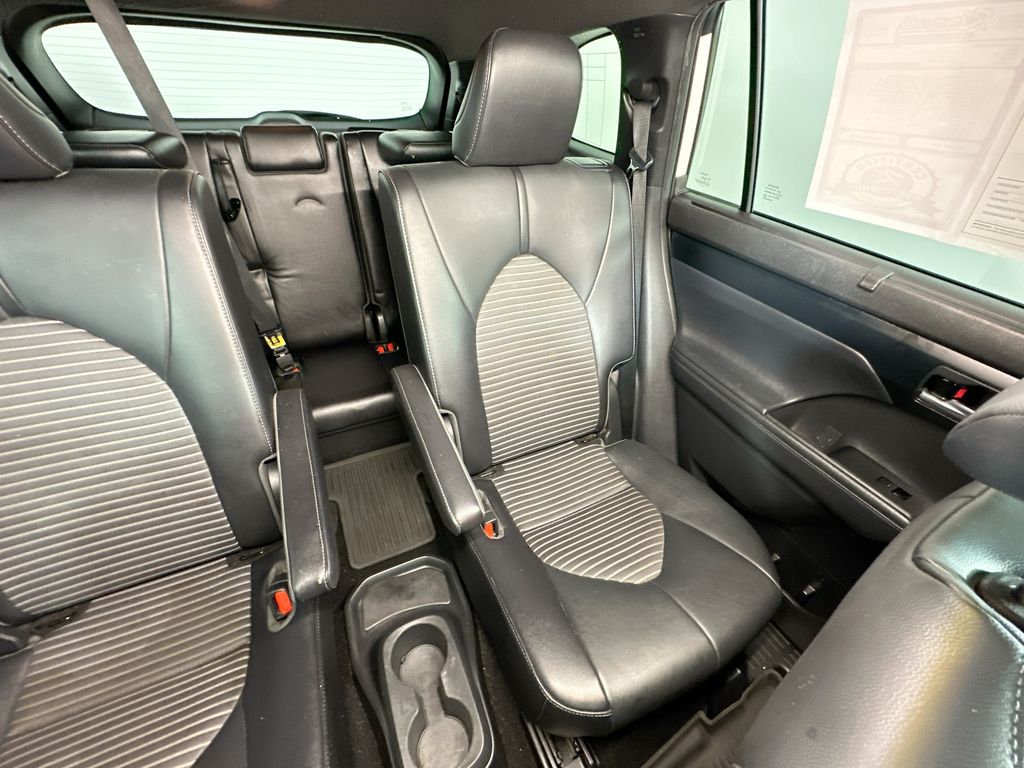 ToyotaHighlander14