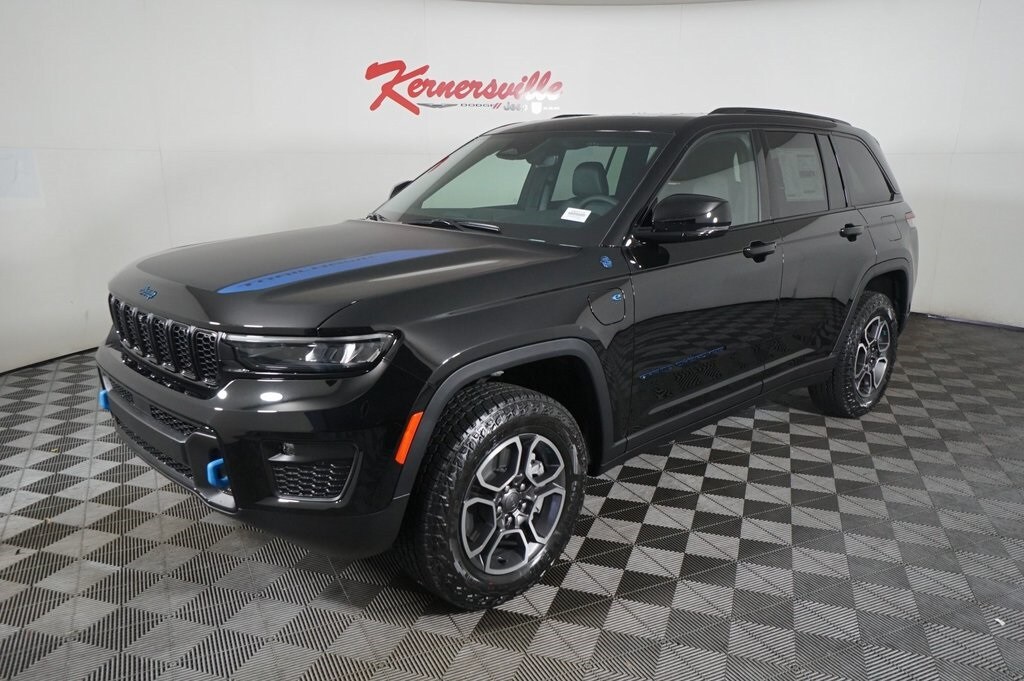 2024 Jeep Grand Cherokee Trailhawk 4xe photo 3