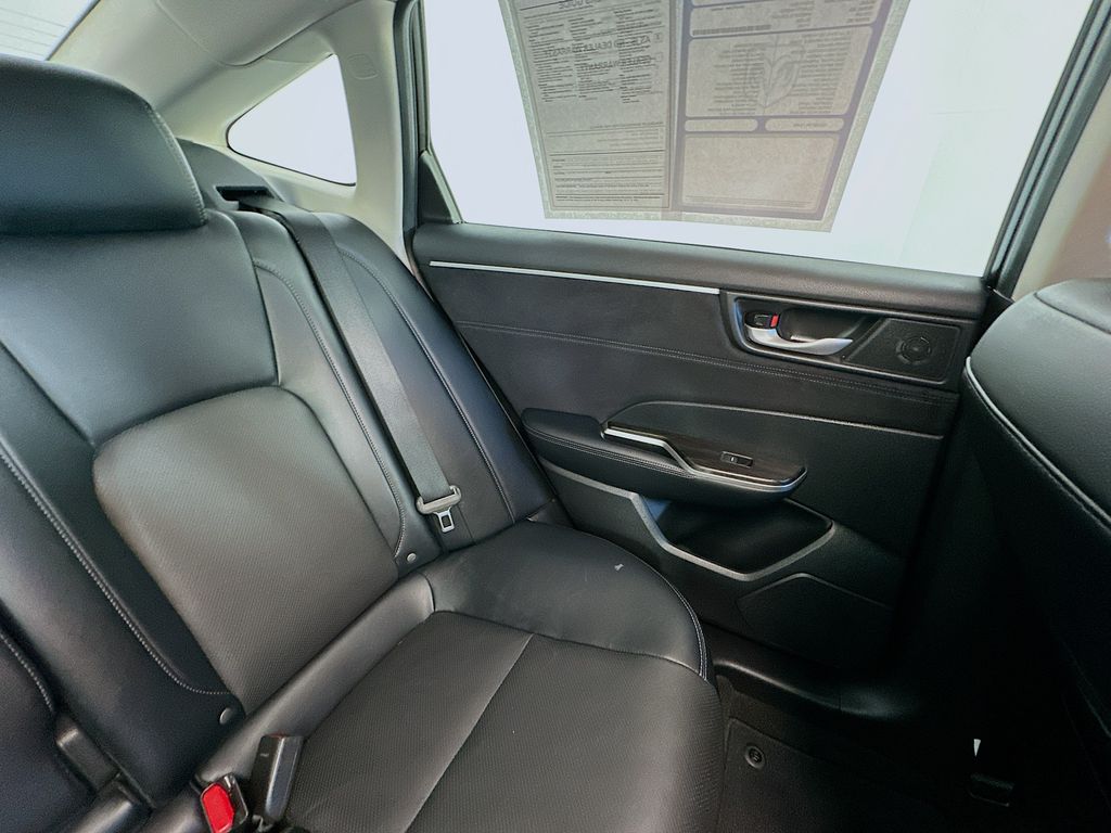 HondaClarity Plug-In Hybrid14