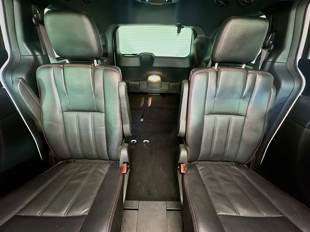 DodgeGrand Caravan13