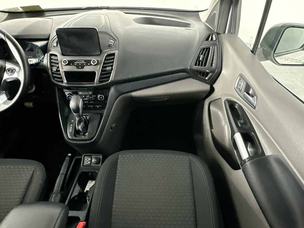FordTransit Connect11