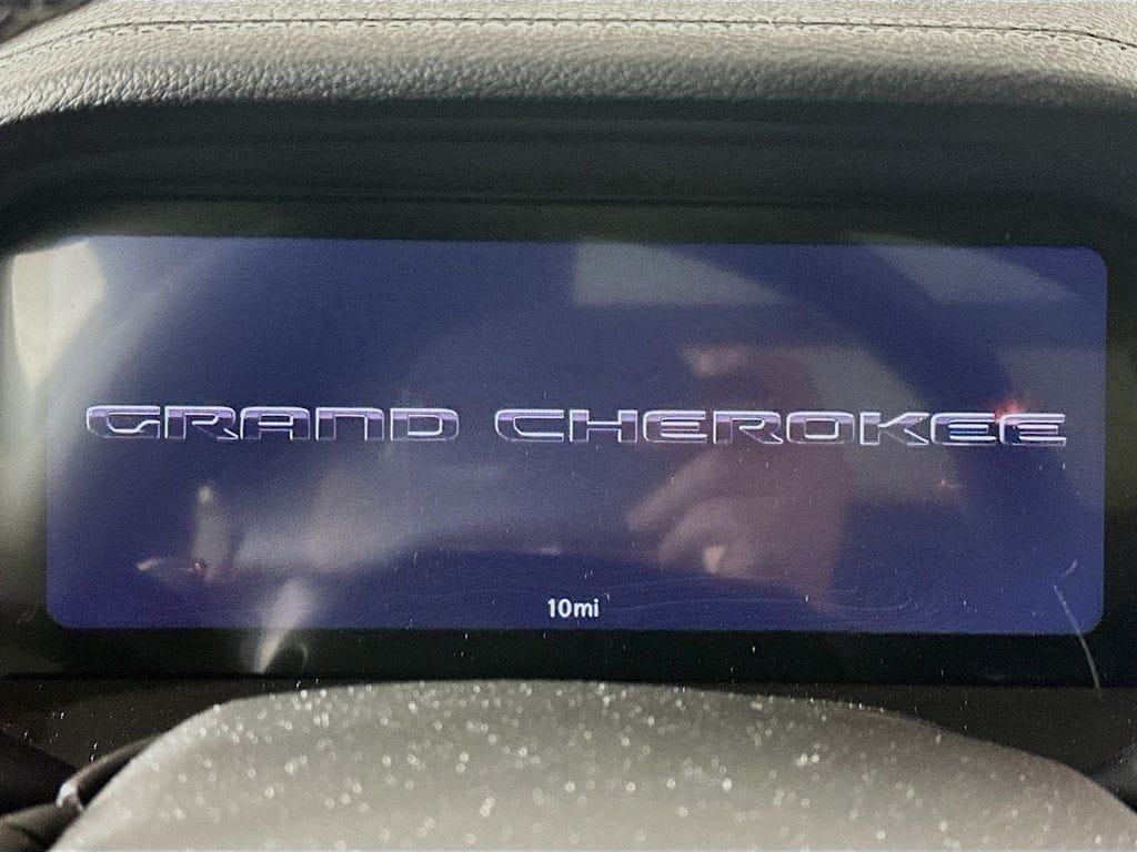 JeepGrand Cherokee11