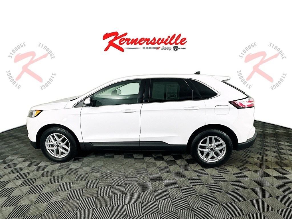 2024 Ford Edge SEL photo 4