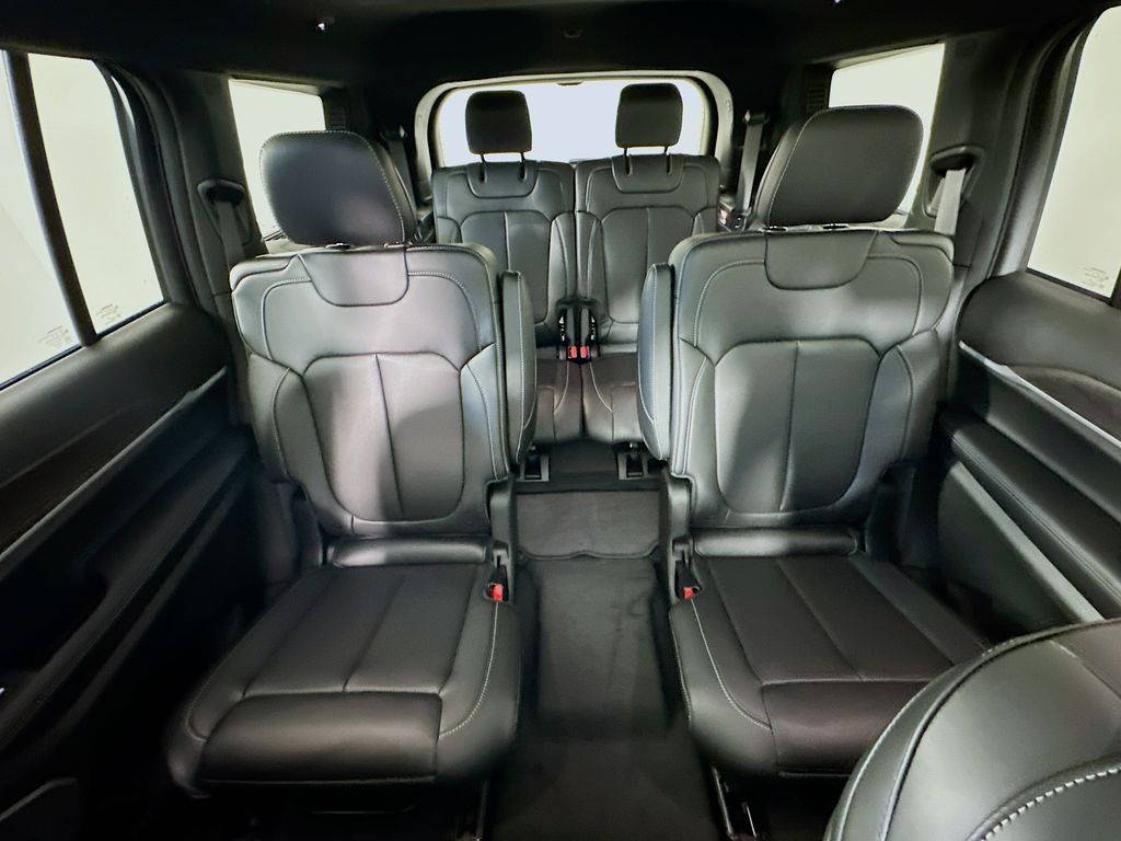JeepGrand Cherokee L10