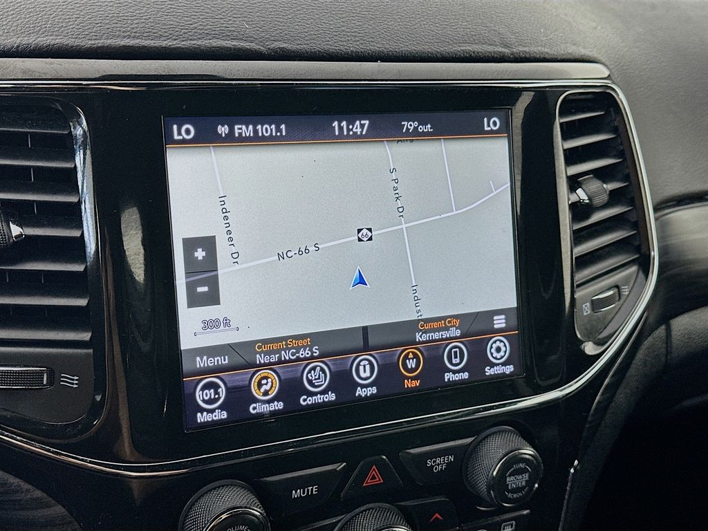 JeepGrand Cherokee19