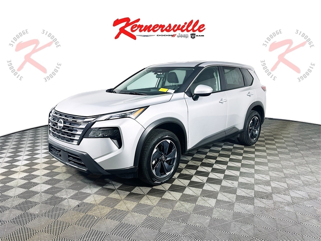 Used 2024 Nissan Rogue SV Sport Utility
