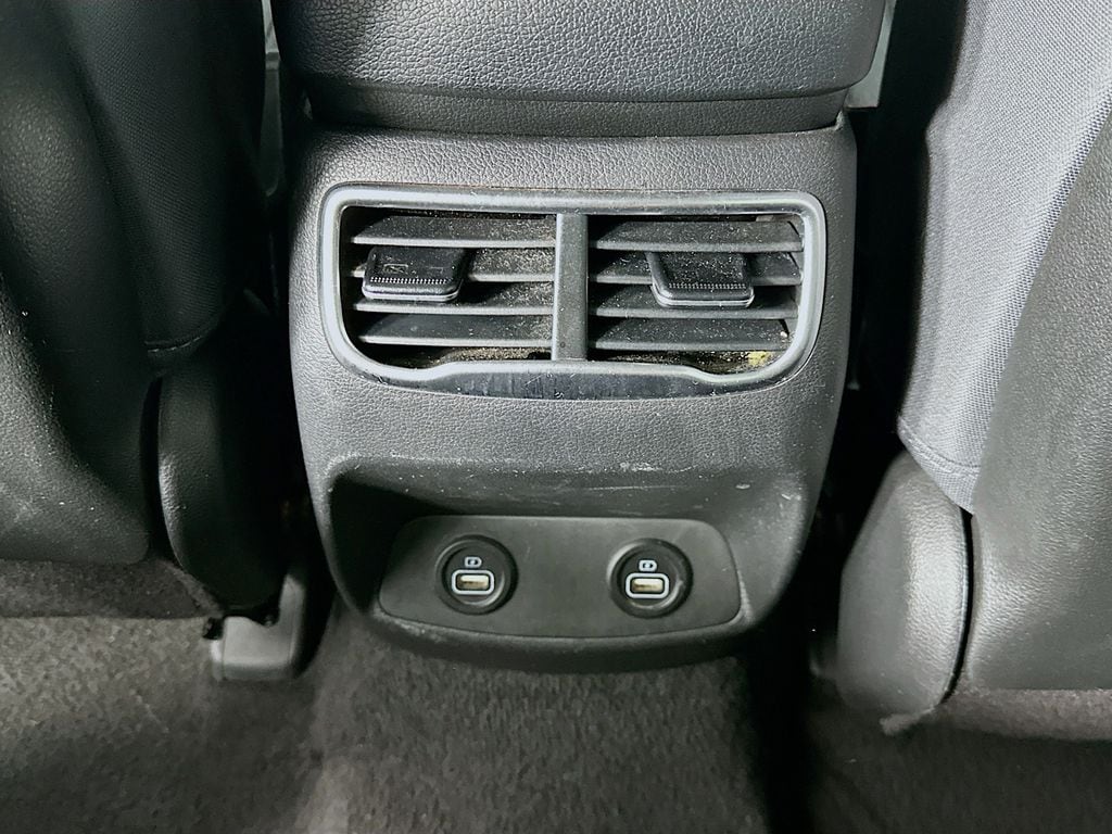 HyundaiSanta Fe21
