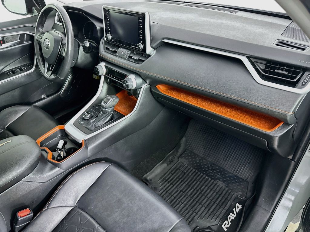 ToyotaRAV429