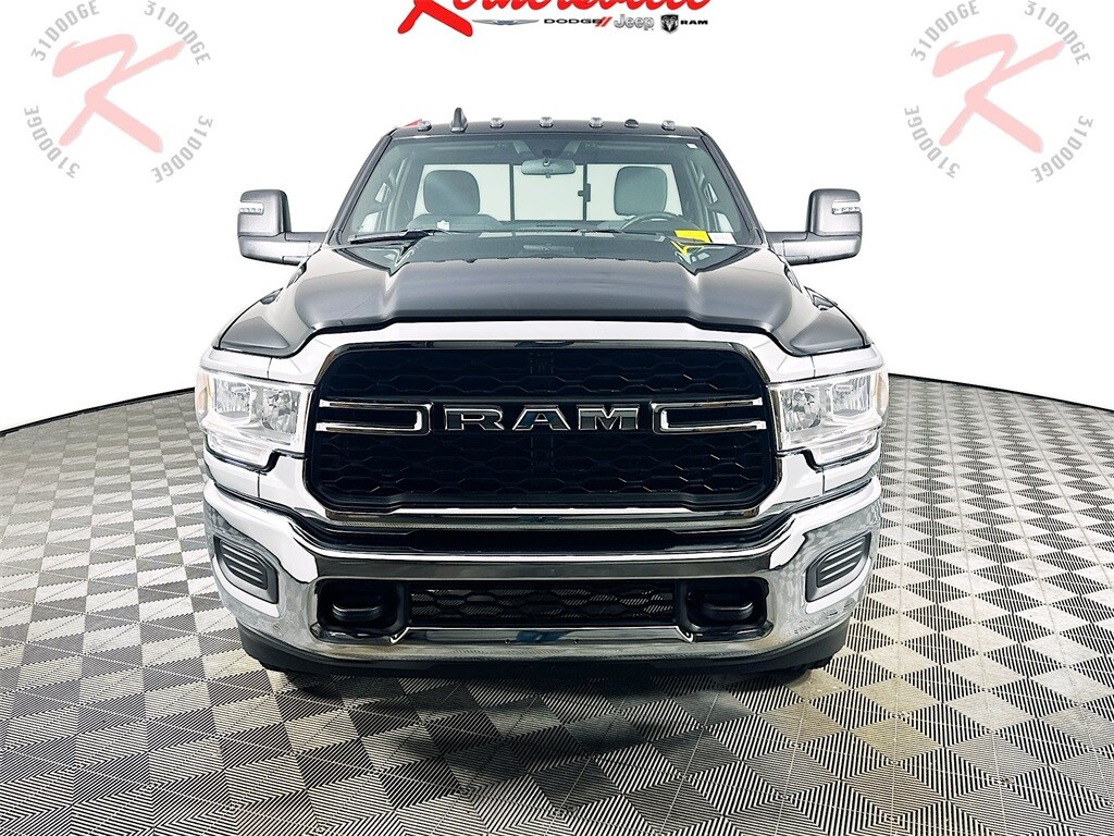 2024 Ram 2500 Tradesman photo 2