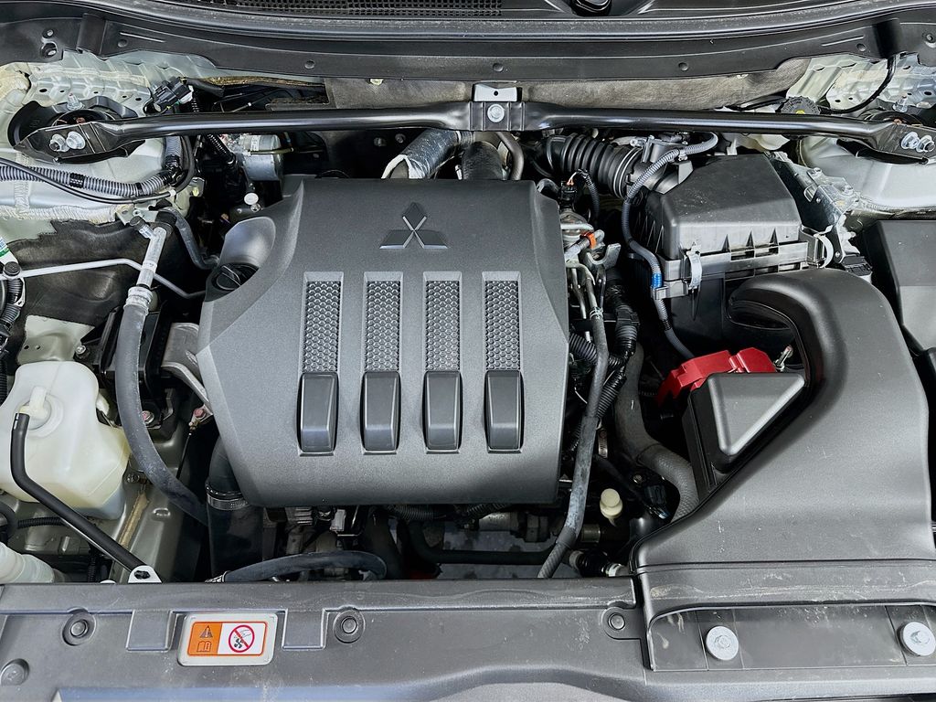 MitsubishiEclipse Cross31