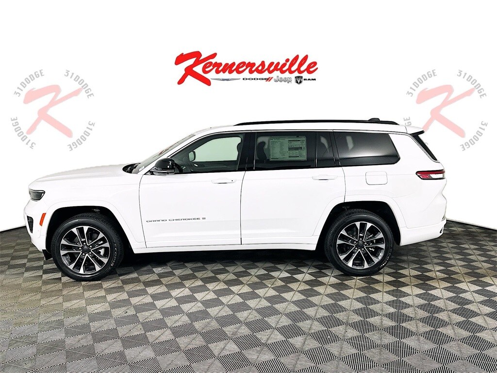 2025 Jeep Grand Cherokee Overland photo 4