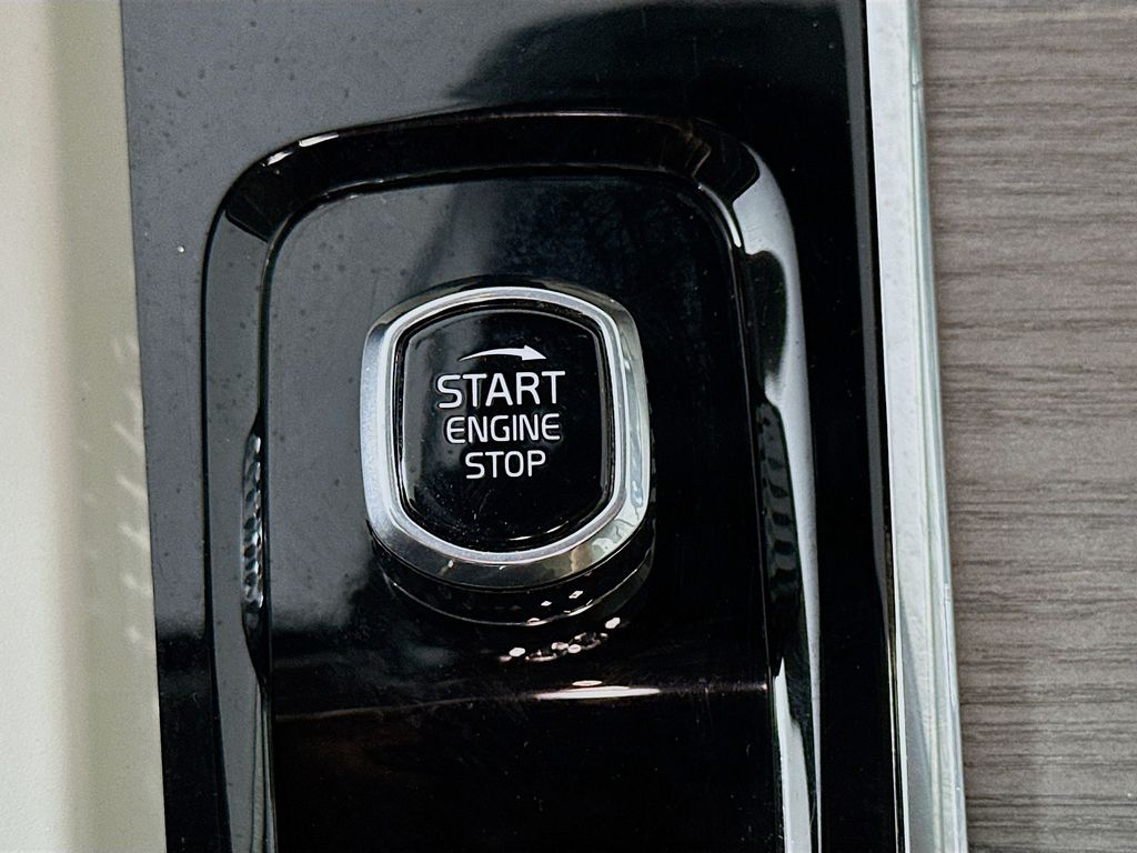 VolvoS6028