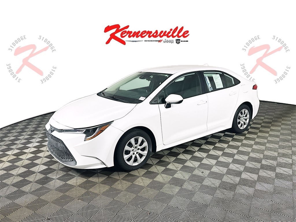 Used 2021 Toyota Corolla LE Sedan
