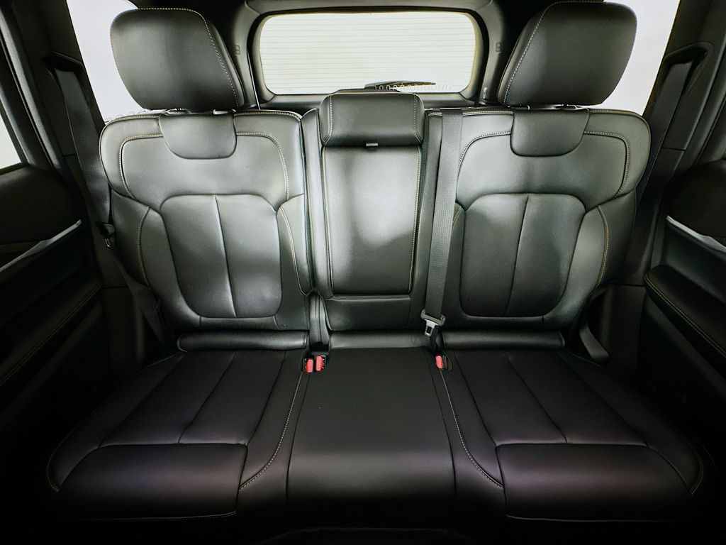 JeepGrand Cherokee10