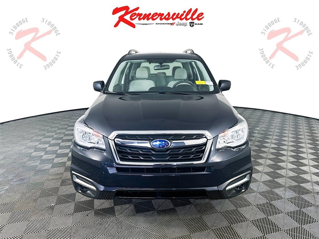 2018 Subaru Forester 2.5i Premium photo 2