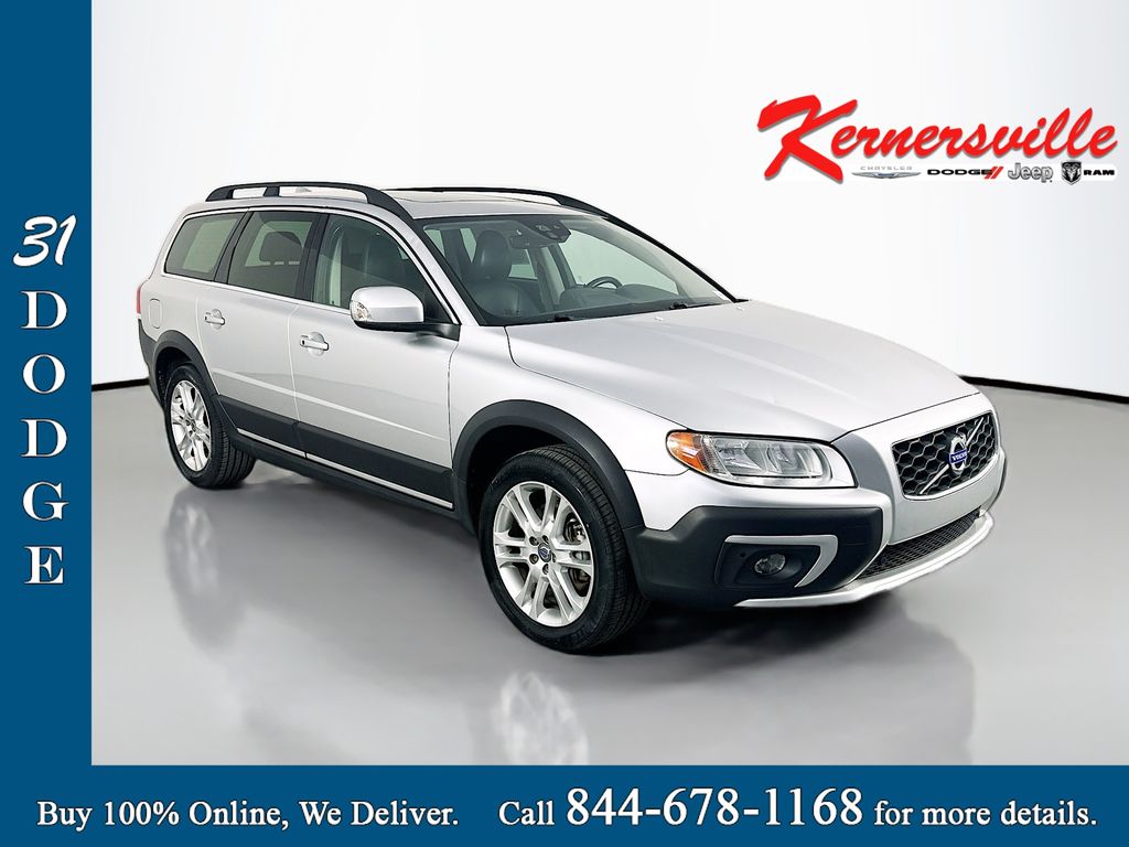2016 Volvo XC70 T5 Drive-E FWD Premier's photo