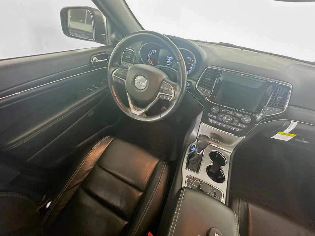 JeepGrand Cherokee9