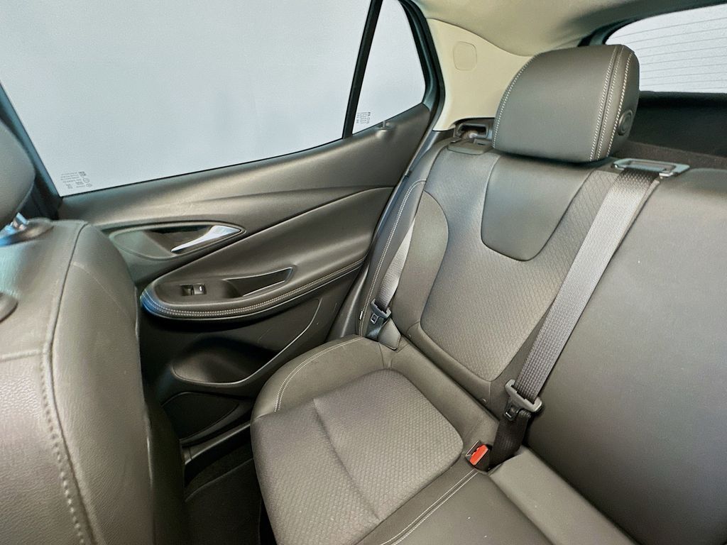 BuickEncore GX12