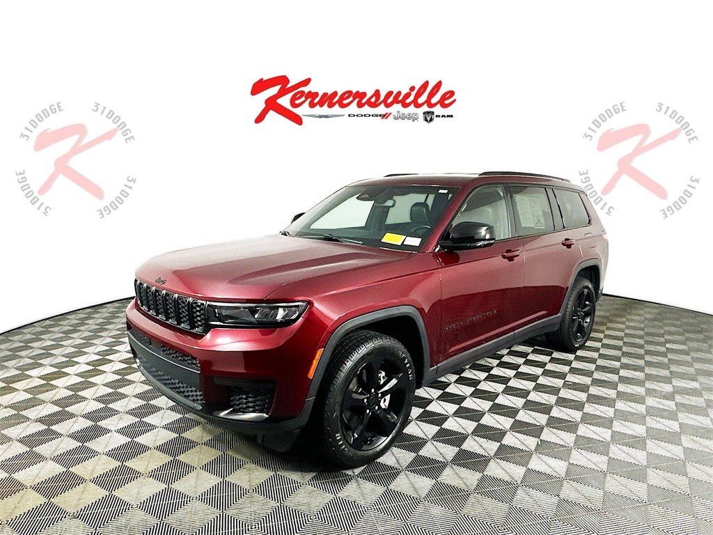 2021 Jeep Grand Cherokee Altitude photo 3