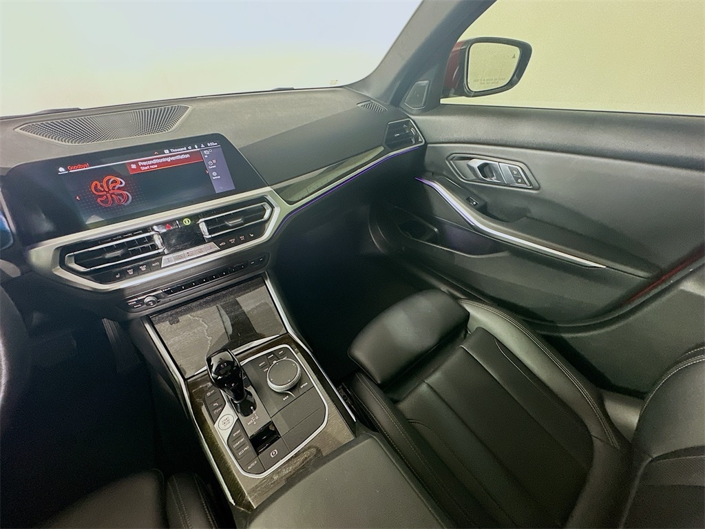 BMW3 Series11