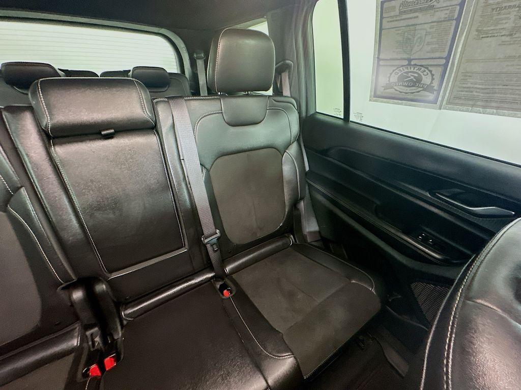 JeepGrand Cherokee L14