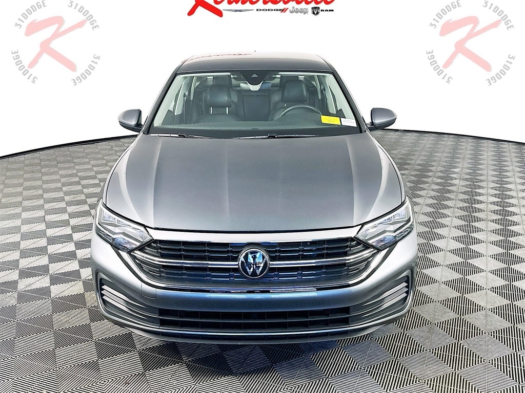 Used 2024 Volkswagen Jetta 1.5T SE Sedan