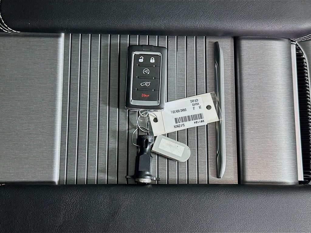 JeepGrand Wagoneer L20