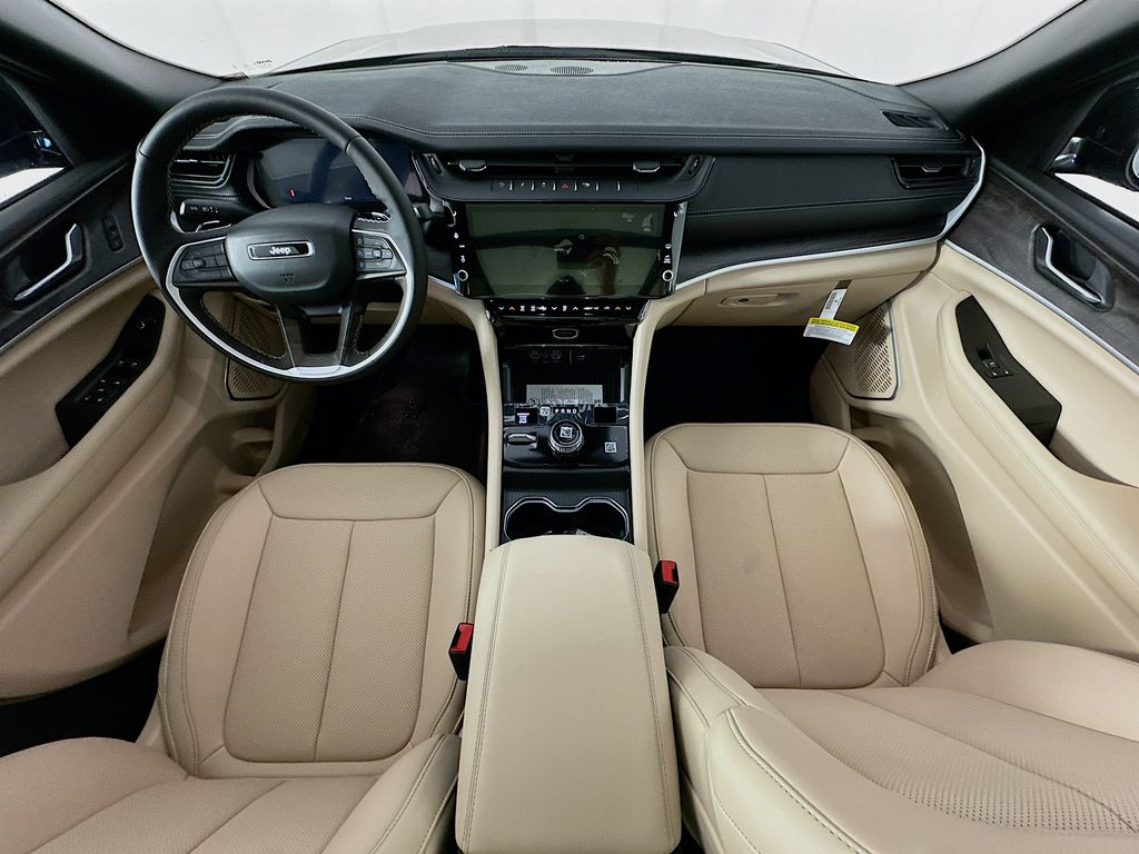 JeepGrand Cherokee L9