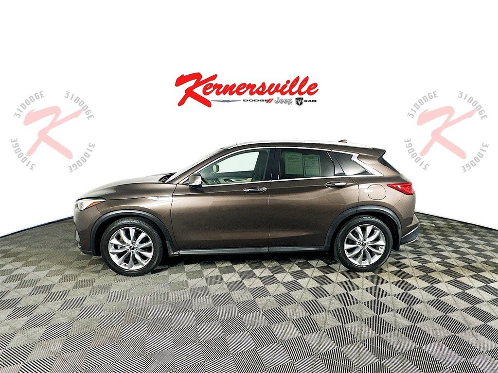 2019 Infiniti QX50 Essential photo 4