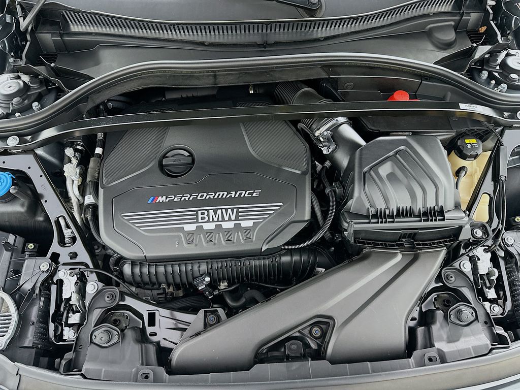 BMW2 Series31