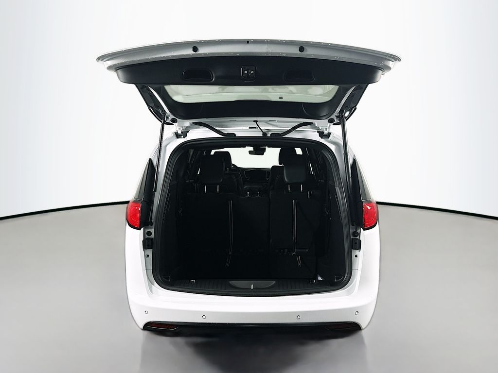ChryslerVoyager16