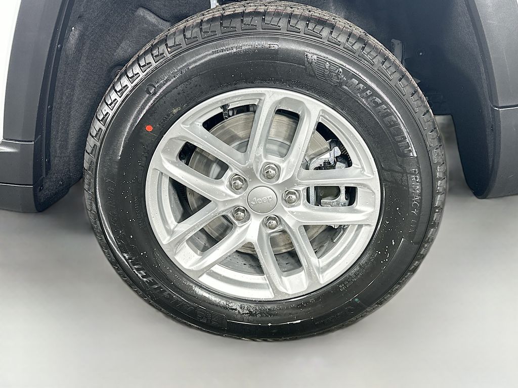 JeepGrand Cherokee L17
