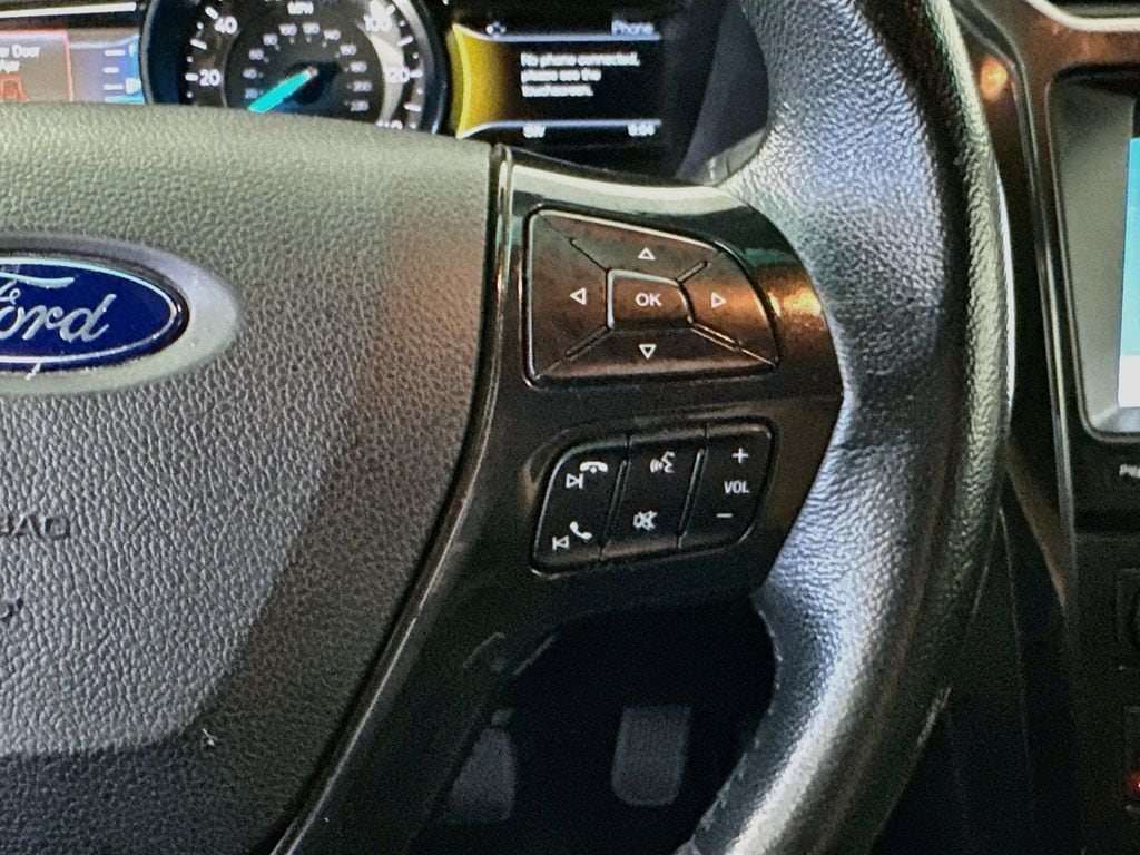 FordExplorer26