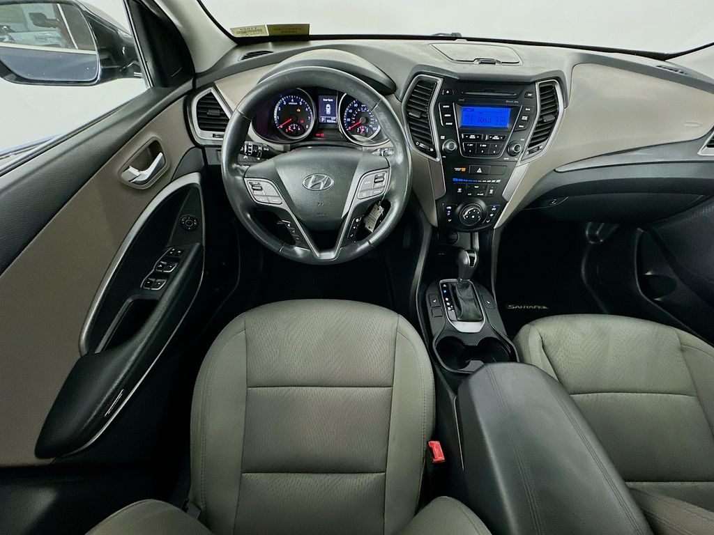 HyundaiSanta Fe Sport9