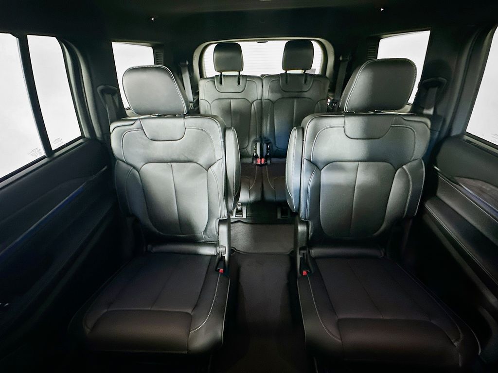 JeepGrand Cherokee L10