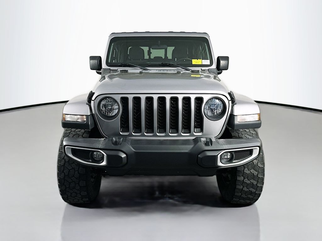 Used 2020 Jeep Gladiator Overland Truck Crew Cab