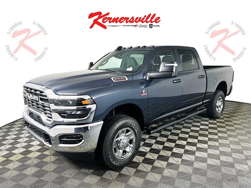 2025 Ram 2500 Tradesman photo 3