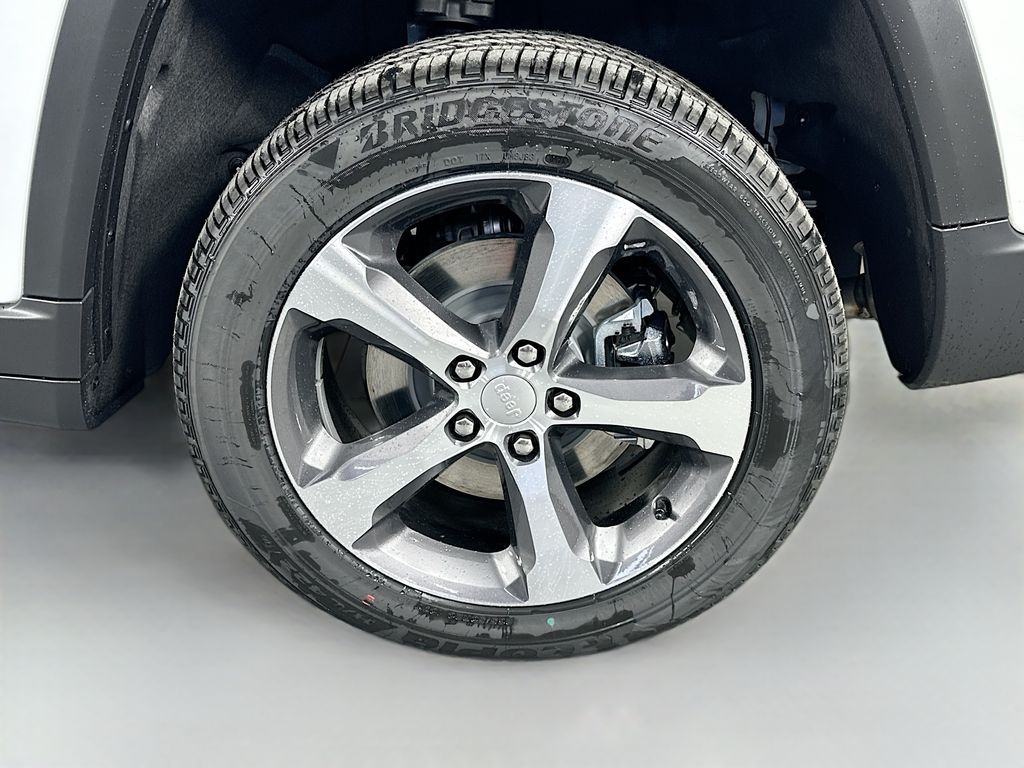 JeepGrand Cherokee L17