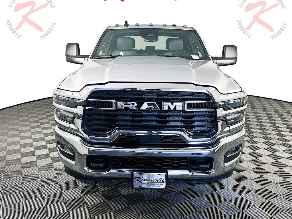 2026 Ram 2500 Tradesman photo 2