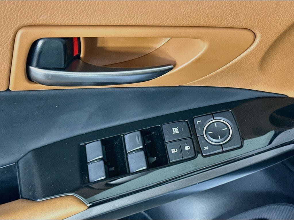 LexusIS24