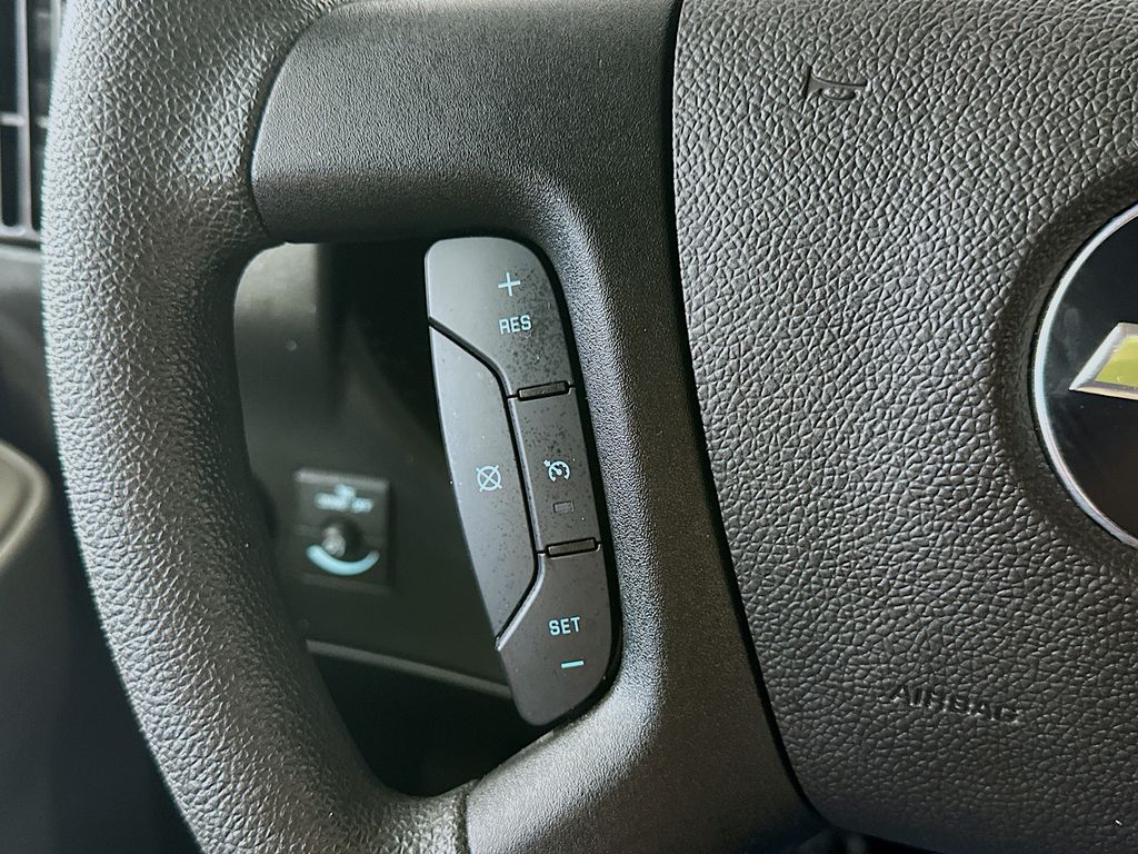 ChevroletExpress 350024