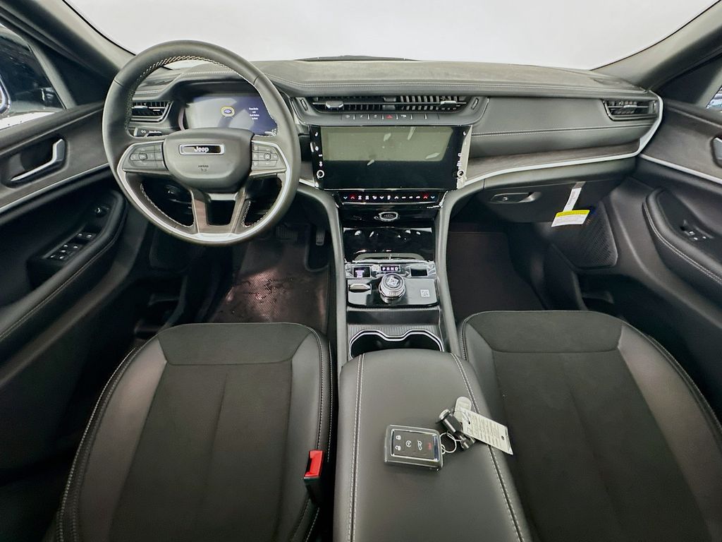 JeepGrand Cherokee L9